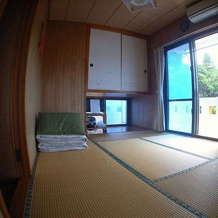 Minshuku Yadokari Hotel Zamami Buitenkant foto