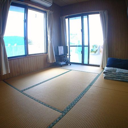 Minshuku Yadokari Hotel Zamami Buitenkant foto