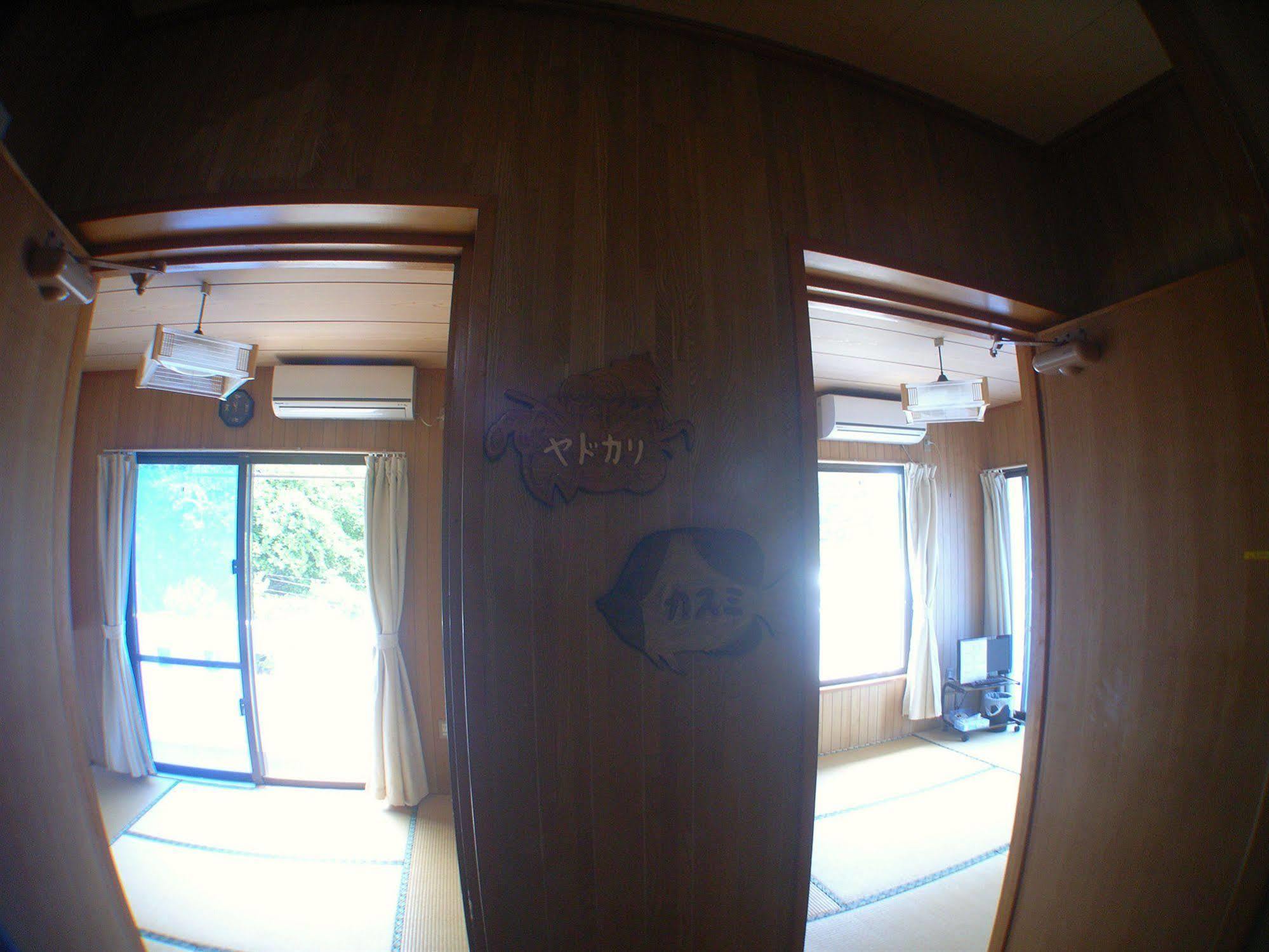 Minshuku Yadokari Hotel Zamami Buitenkant foto