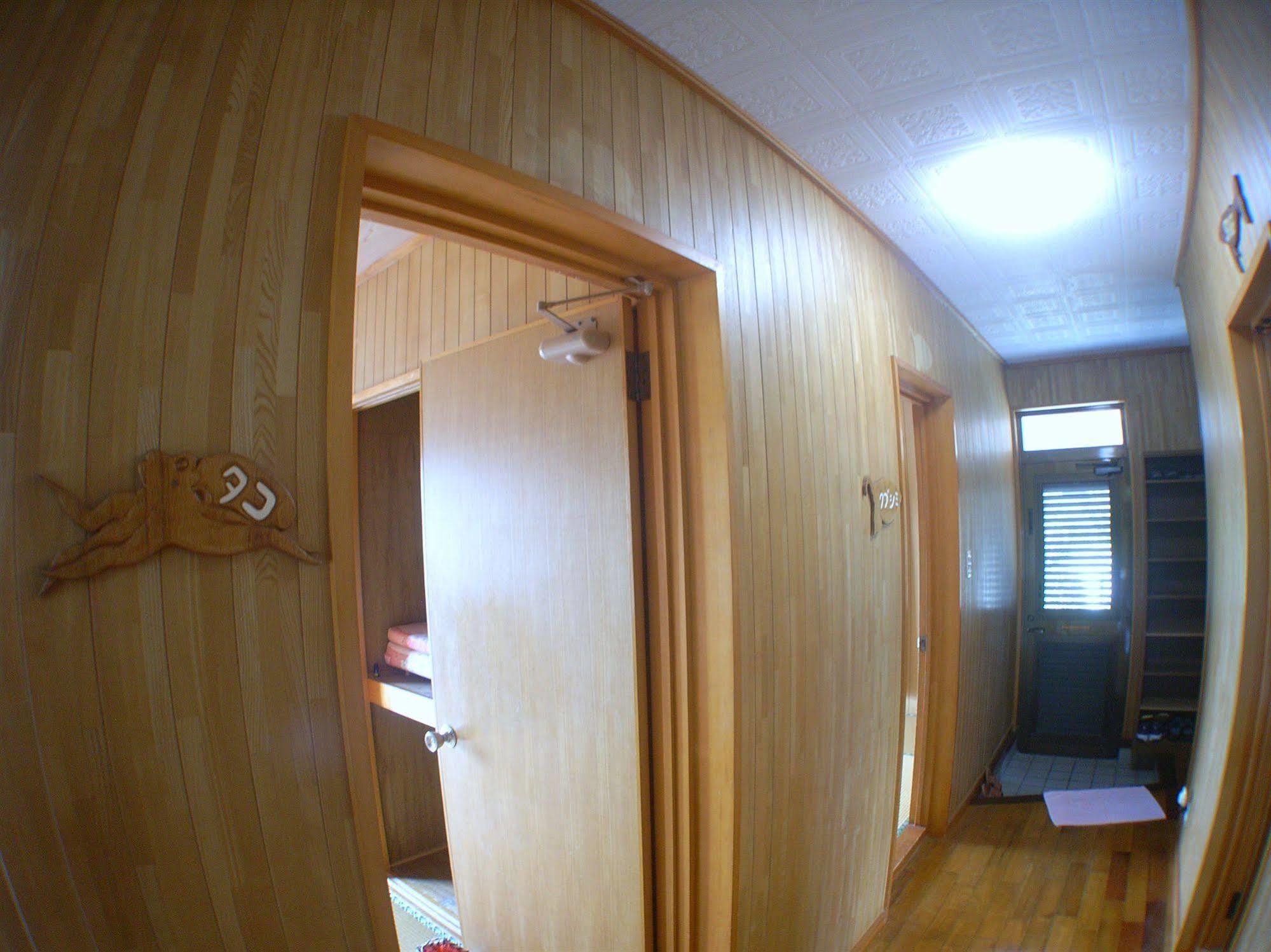 Minshuku Yadokari Hotel Zamami Buitenkant foto